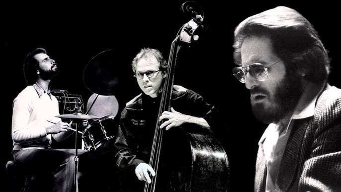 MarceloBufacchi's tweet image. Bill Evans Trio (Bill Evans #piano - Marc Johnson #bass - Joe LaBarbera #drums) - Live at Teatro Municipal General San Martín, Buenos Aires, 27.09.1979.
#music #art #jazz #jazzmusic 
youtu.be/gZcrys_KMKE?si…