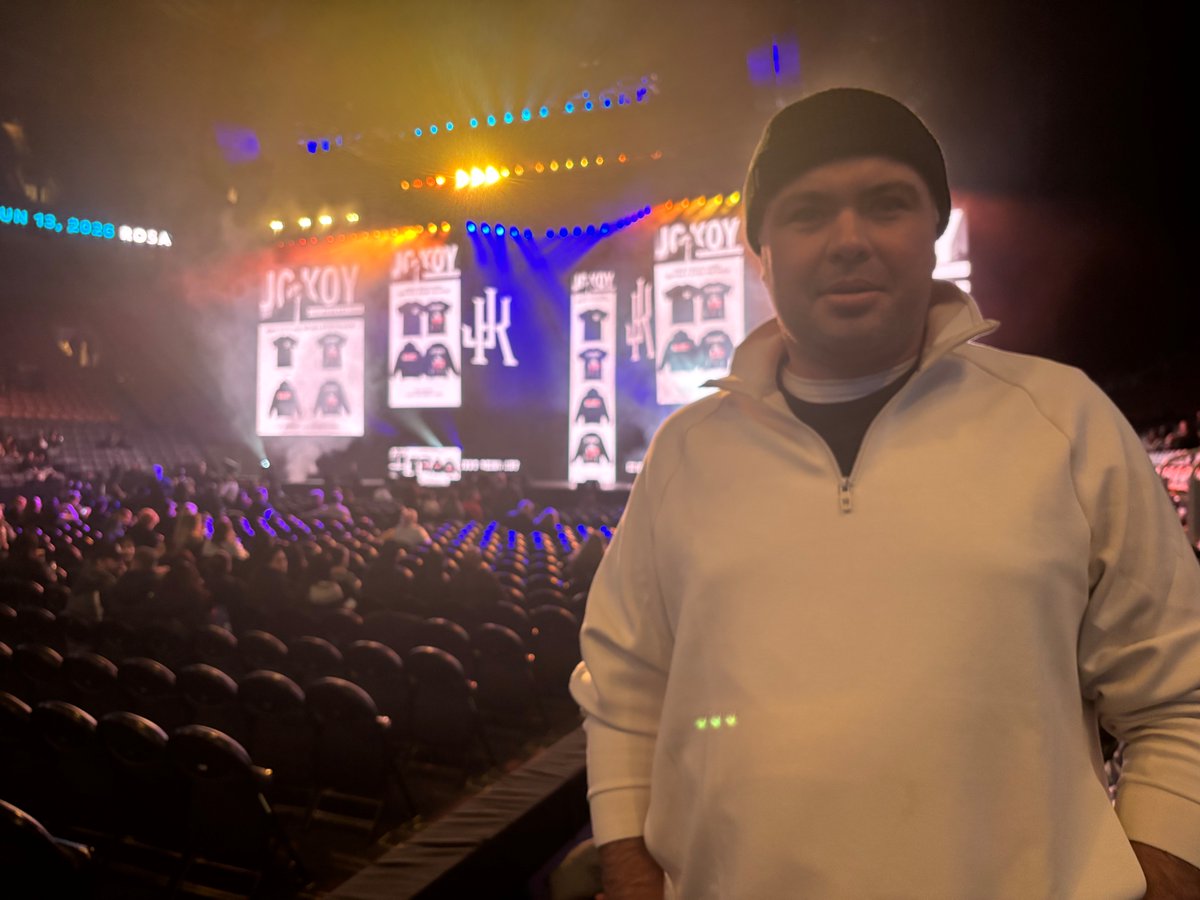 ChrisDeneWells's tweet photo. Jo Koy at Scotiabank Arena!! Best comedian! https://t.co/5q68JczBVc