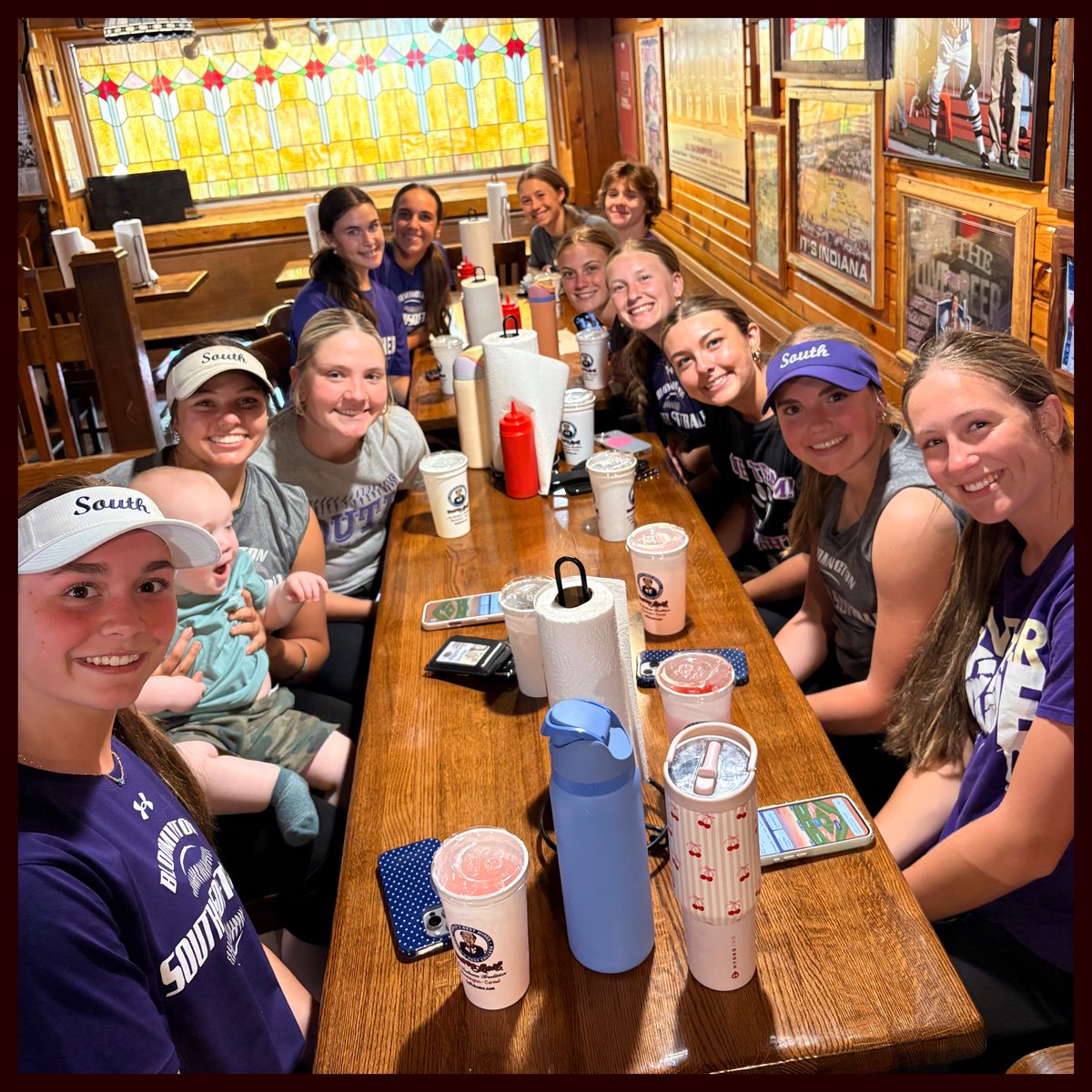 BSouthSoftball's tweet photo. THANK YOU to the Son’s family for hosting an awesome TEAM dinner for the South Softball team tonight. The wings and Mac and Cheese were so good! 💜🥎🐾
#buffalouies
#teamdinner https://t.co/nMJ67r85vS