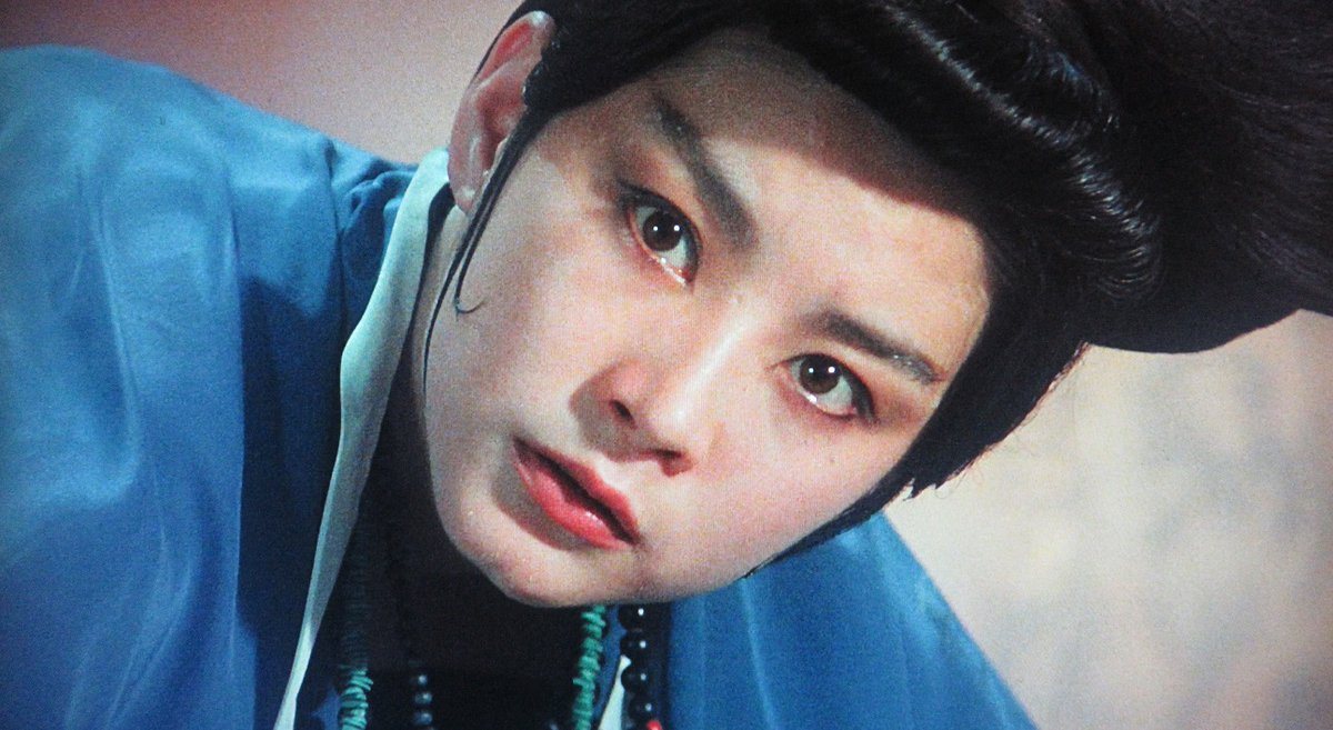 なるこう tweet media