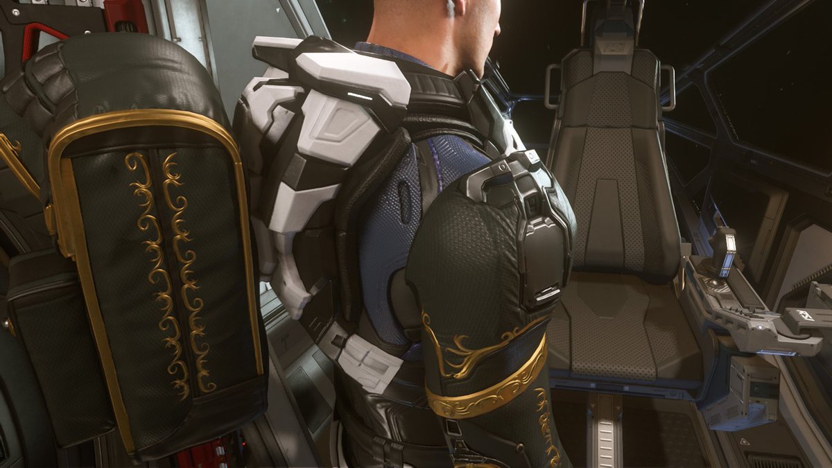 StarCitizenDan's tweet image. Textures before and after deleting 2 years of old shader folders in #StarCitizen