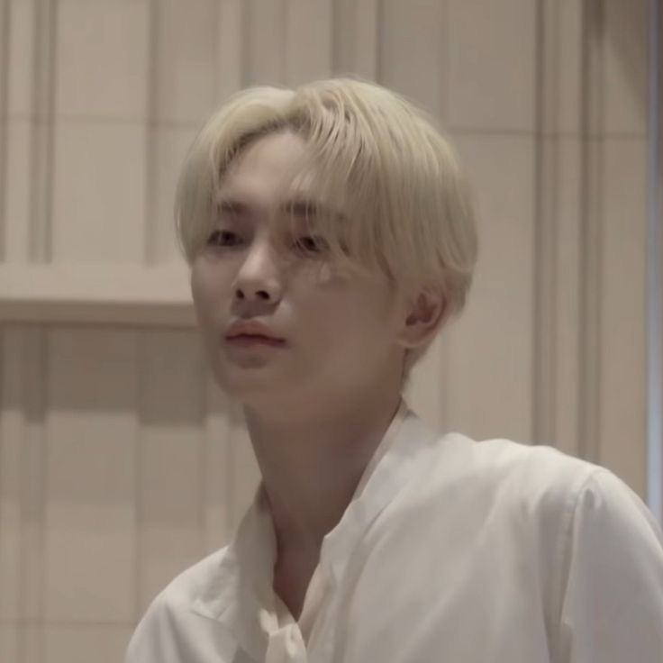 hourlykkb's tweet image. #KEY #키 #キー #SHINee #샤이니 @SHINee