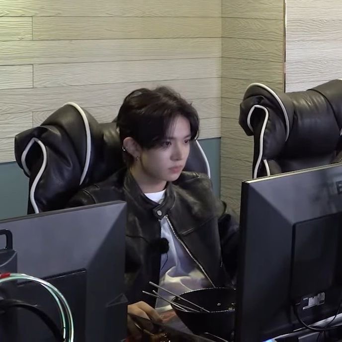 tofii | Enhypen is 7 tweet media