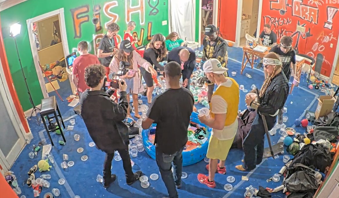 Caesar Himself tweet media