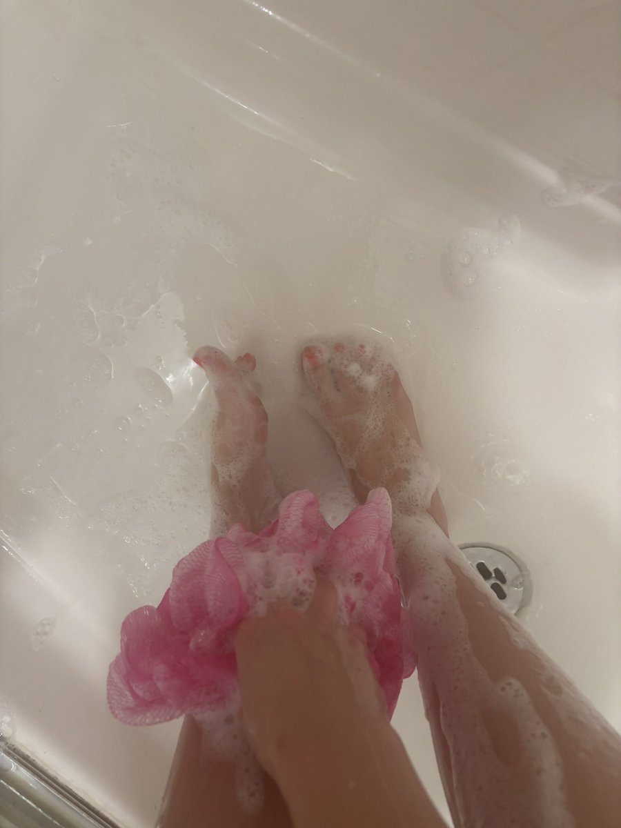 ToeWanders's tweet photo. Please reach out through ff or dms for serious requests!! 
#feetfetısh #feet https://t.co/5Parnj9AqO