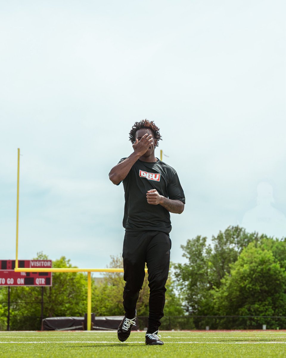 JakamBeatty8's tweet photo. A few more months till I show everyone ainโt come from the same soil๐ก. #staydown #dville4state https://t.co/WX09HjyZUt