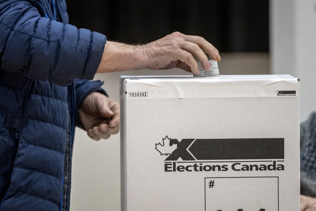 mtlgazette's tweet photo. Terrebonne federal byelection results: Tight race expected again between Liberals and Bloc https://t.co/8DEBRHoHXS https://t.co/SdenTqEafF