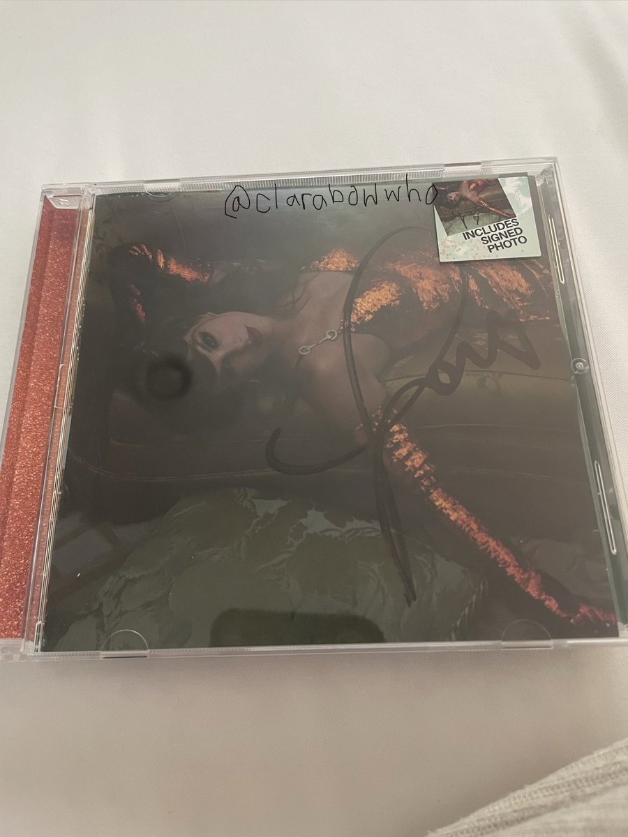 clarabowwho's tweet image. GUYS I GOT IT OMG