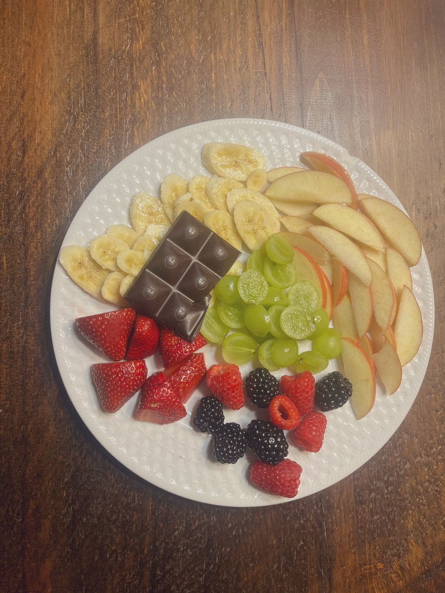 𝑏𝑎𝑚𝑏𝑖 𝑜𝑓 𝑒𝑑𝑡𝑤𝑡 tweet media