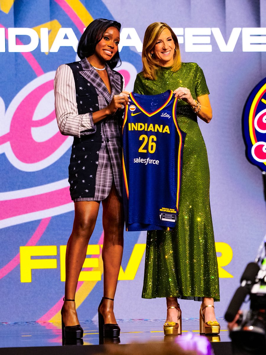 Indiana Fever tweet media