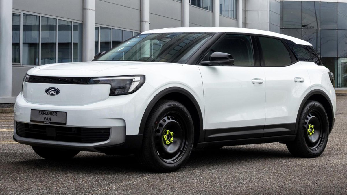 Carscoop's tweet image. Ford’s New Electric Van Looks Like An Undercover American Cop Car #car #auto #cars carscoops.com/2026/04/fords-…