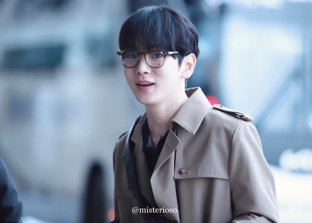 hourlykkb's tweet image. #KEY #키 #キー #SHINee #샤이니 @SHINee