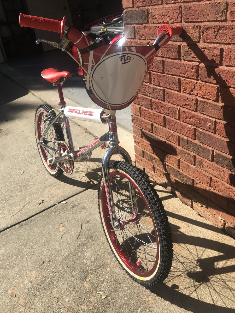 TyStewart00's tweet photo. @RareImagery Your bike is awesome. I recently restored my ‘81 RL22. https://t.co/vdWZ19scaJ