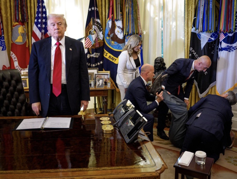 Cuckturd tweet media