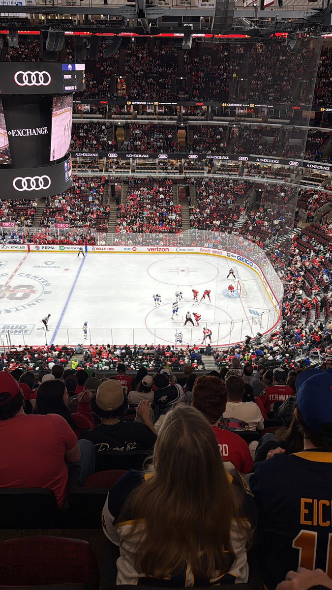 69inchHDTV's tweet image. Behind enemy lines tn Shark. Just keeping the legs fresh for Saturday #NotWeird #Wild