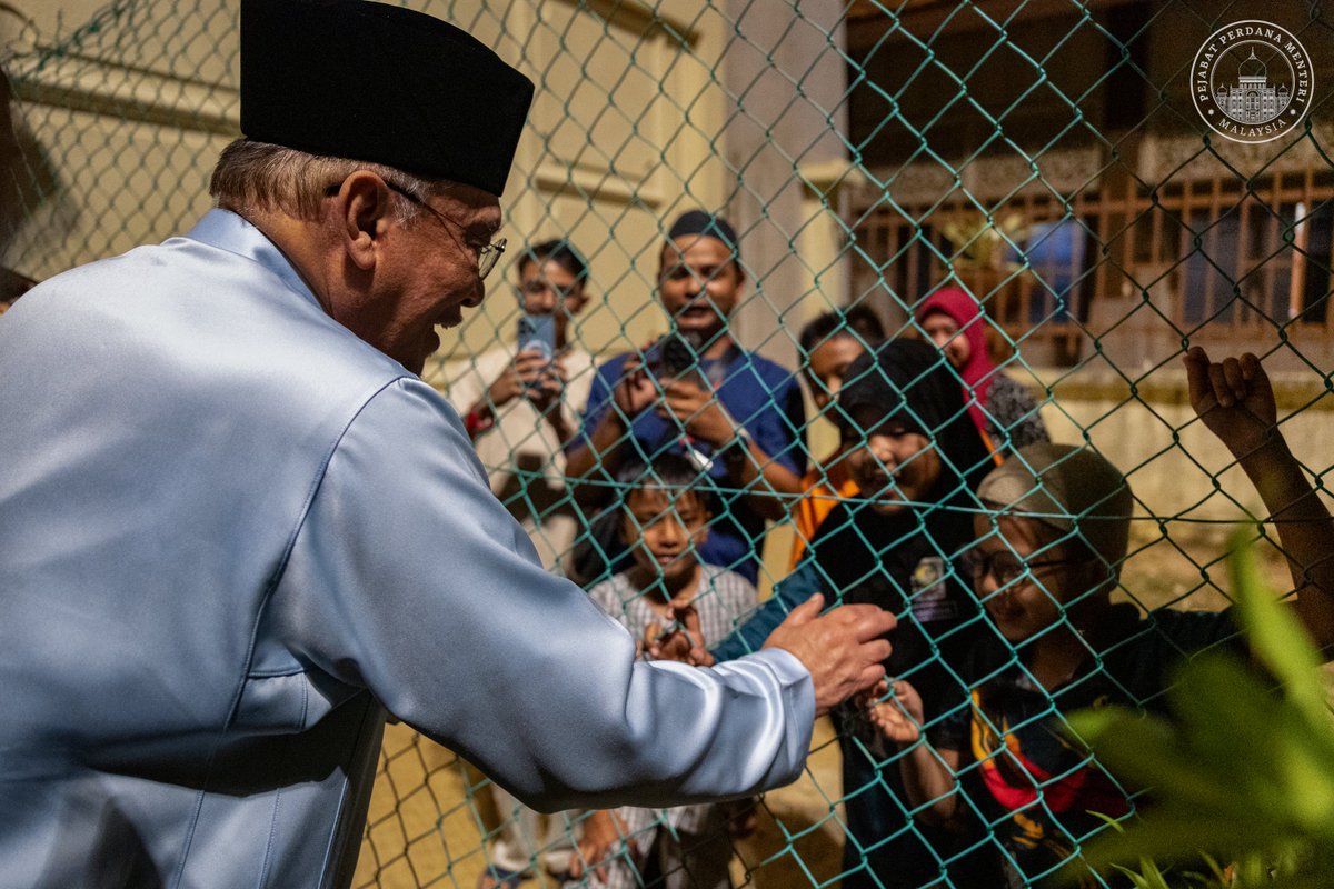 Anwar Ibrahim tweet media