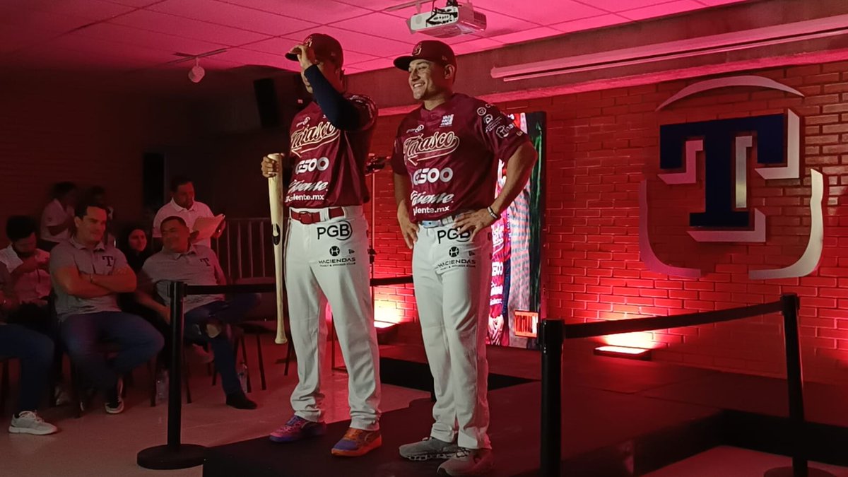 audelinomacario's tweet image. Populista sin freno ni contrapesos al frente, Javier May quiere que todo #Tabasco sea "territorio #Morena"

En el segundo año de su sexenio, el gobernador está empeñado en morenizarlo todo y pinta de guinda no sólo edificios públicos sino hasta el deporte favorito de los