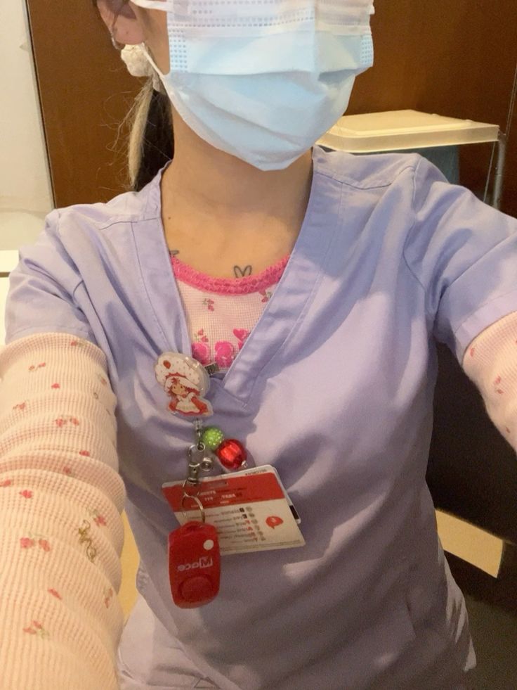 vaunilla_'s tweet image. pfp vs what i study 🤍

(pics from pinterest, not me ajajsjja)