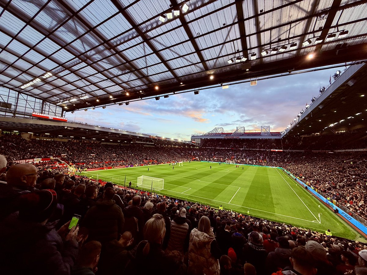 simon renwick tweet media