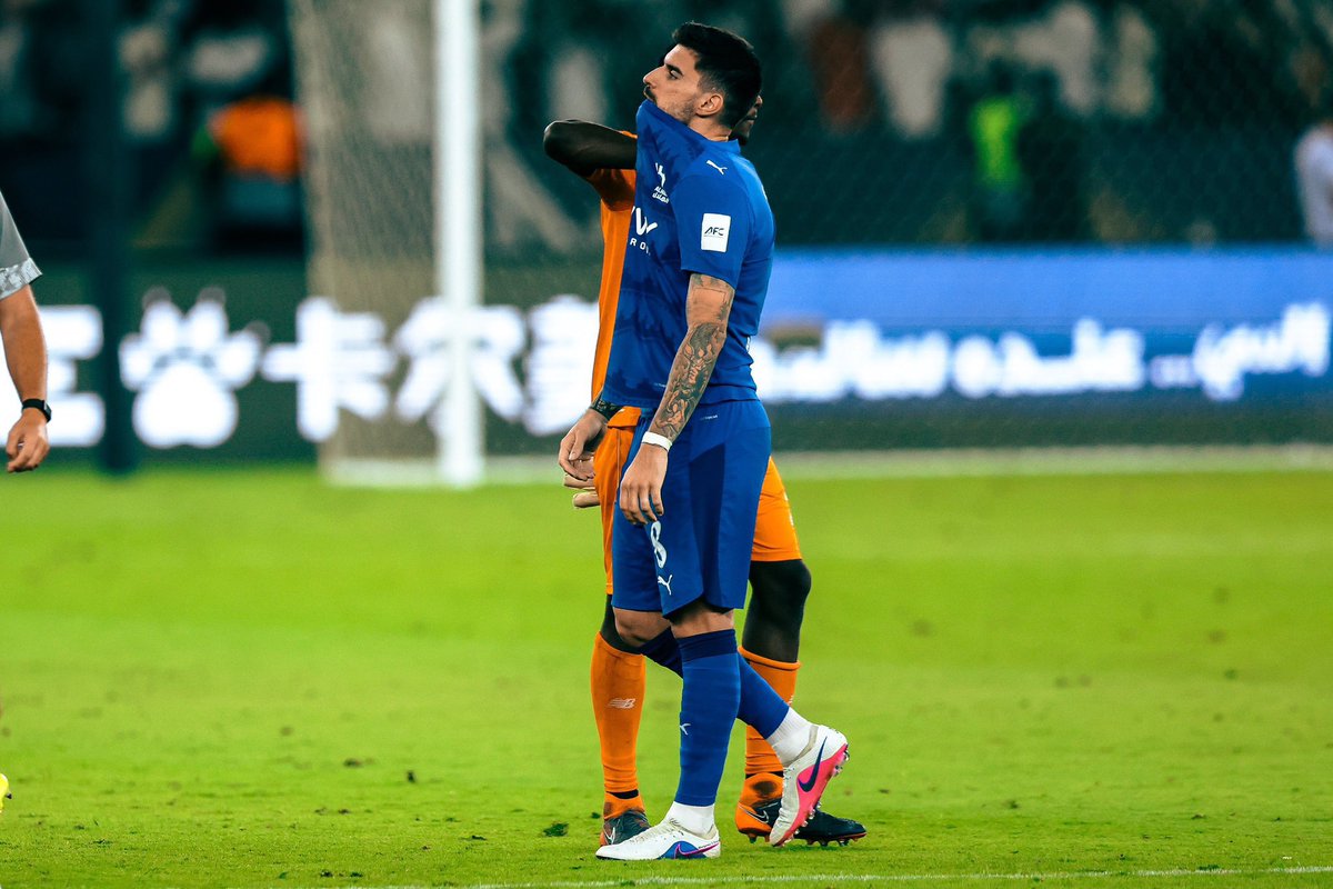 iM23yes's tweet photo. • "خسارة مؤلمة، لكننا معك في الانكسار قبل الانتصار. القادم أفضل بإذن لله 💙✊🏻

#الهلال https://t.co/9NuQUFDRl8