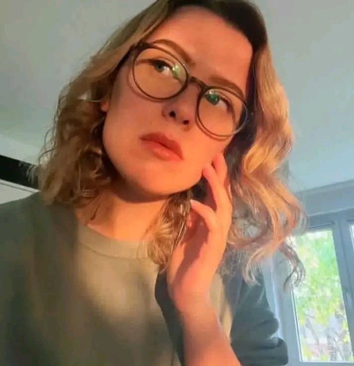 PayingGoddess tweet media