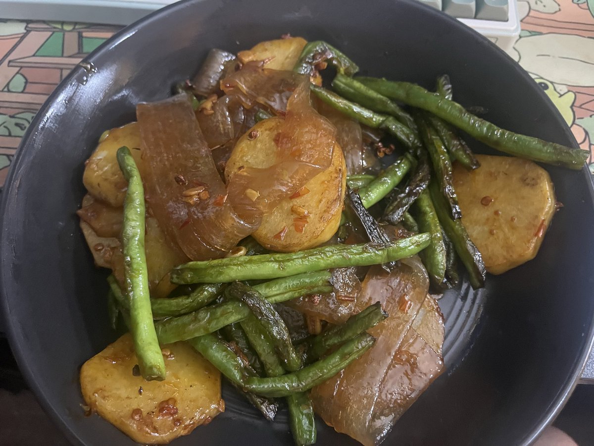 y - shell 🪶 tweet media