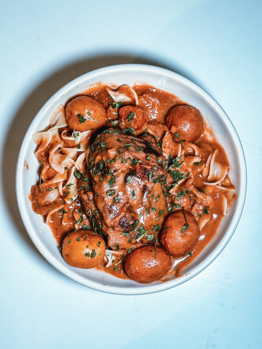 h a l o s tweet media