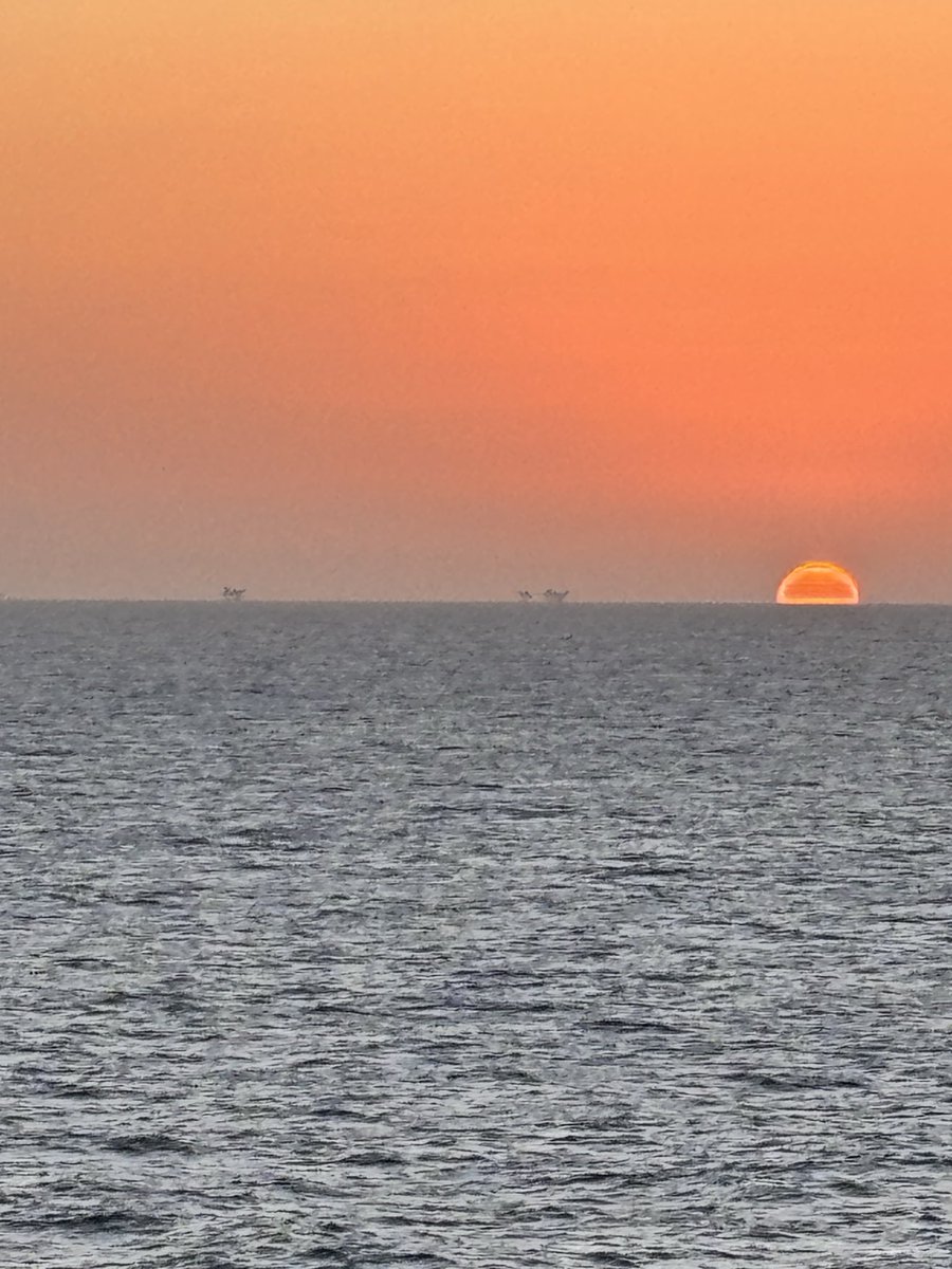 offshore_bob's tweet photo. No filter needed https://t.co/WlriG1U4ZL