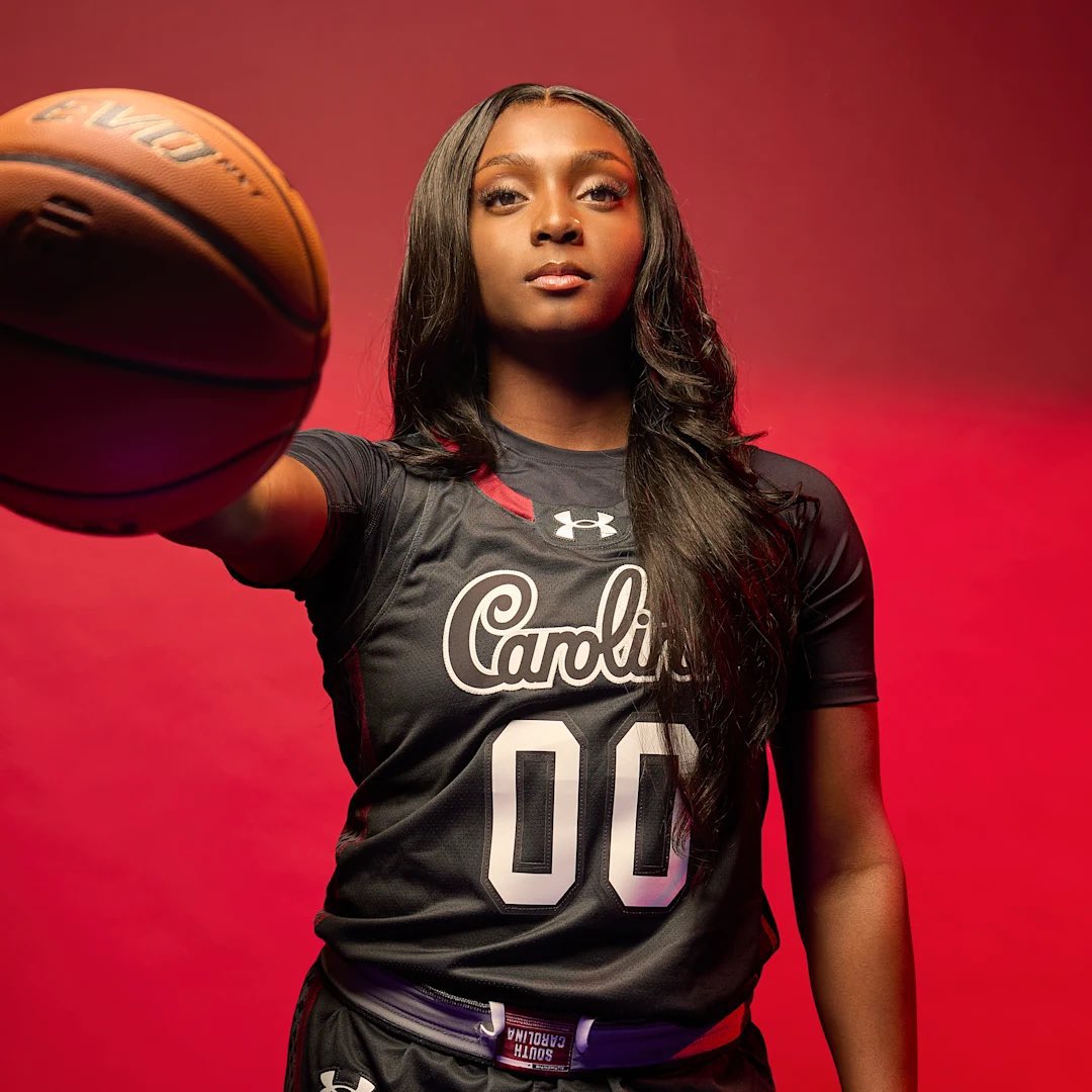 I talk hoops 🏀 tweet media