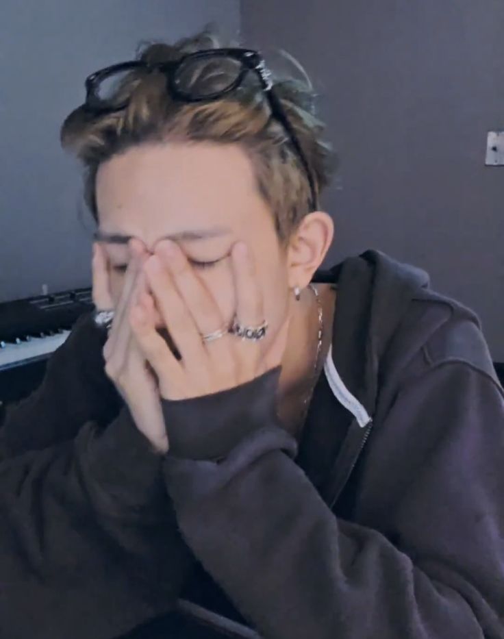 prii : sevEN ❤️ tweet media