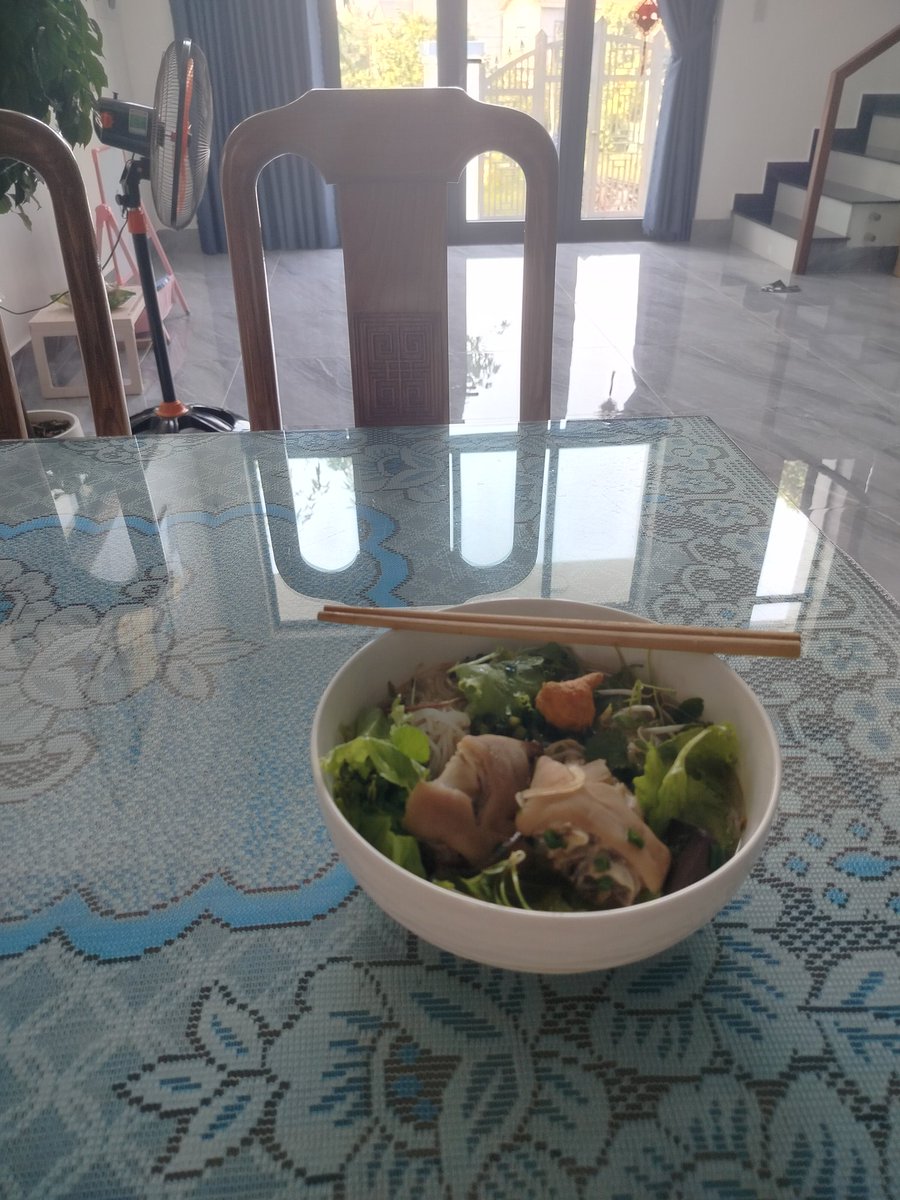 ChanhDoro tweet media