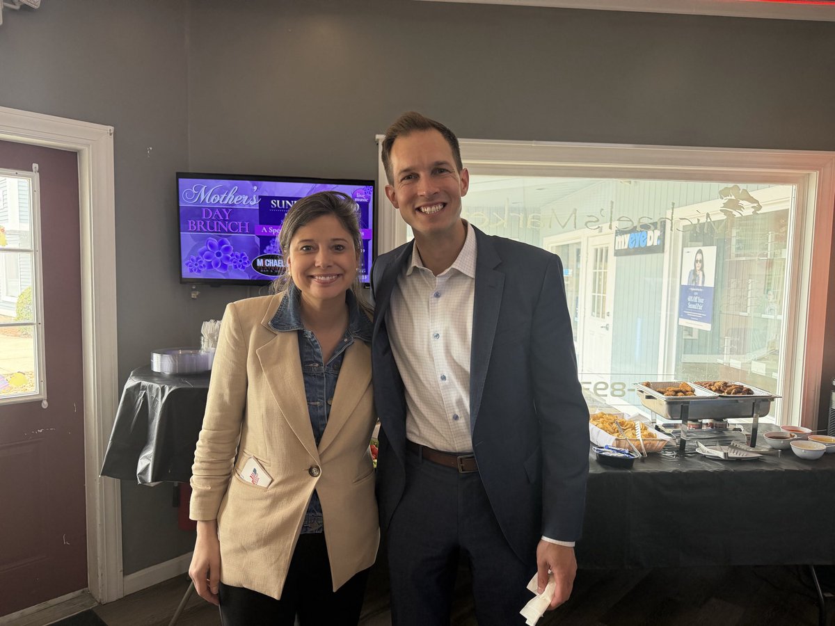 Maggie Goodlander tweet media