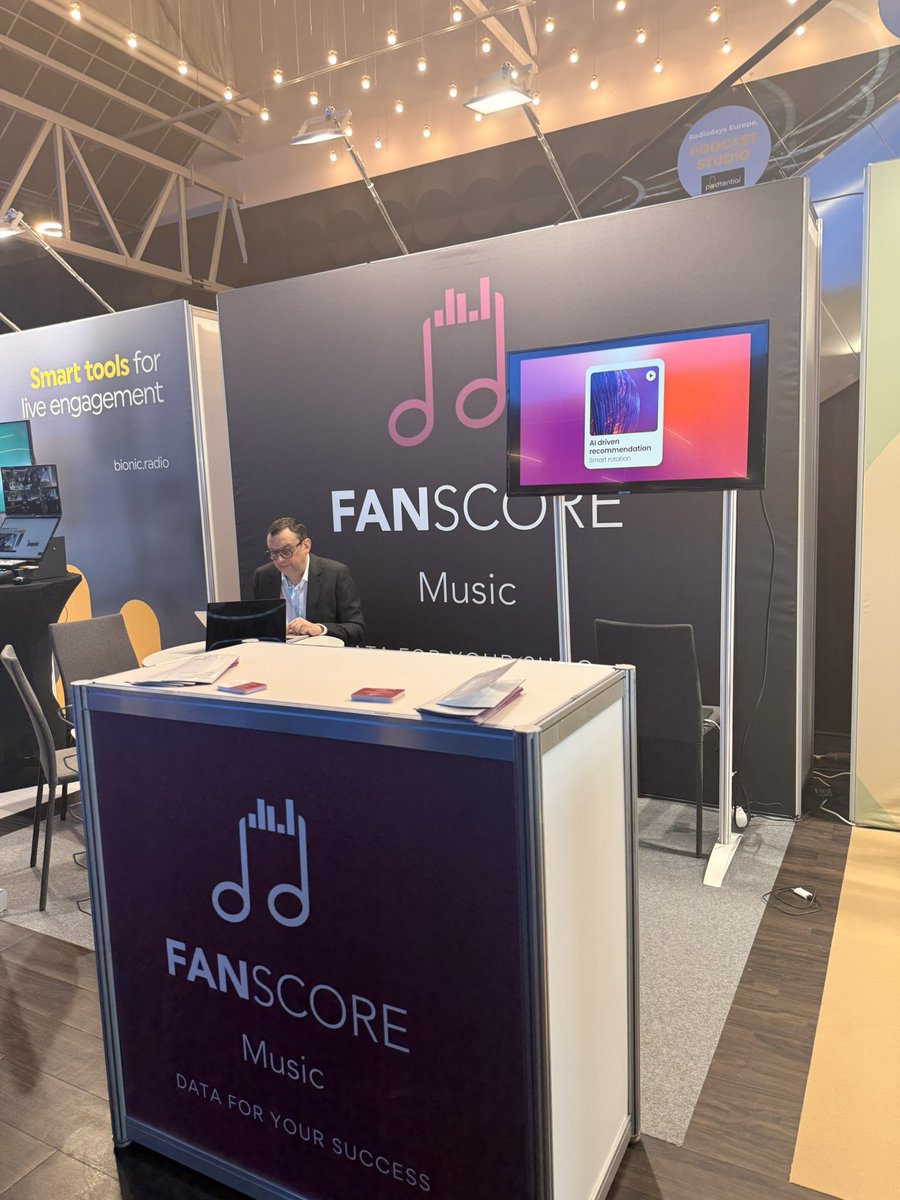 l’ensemble des radios françaises comptent, entre janvier et mars, 38,4 millions d’auditeurs quotidiens selon le parisien 
Un chiffre en très légère baisse sur un an (-0,2 %) mais en sensible hausse par rapport aux différentes vagues publiées ces neuf derniers mois. De quoi