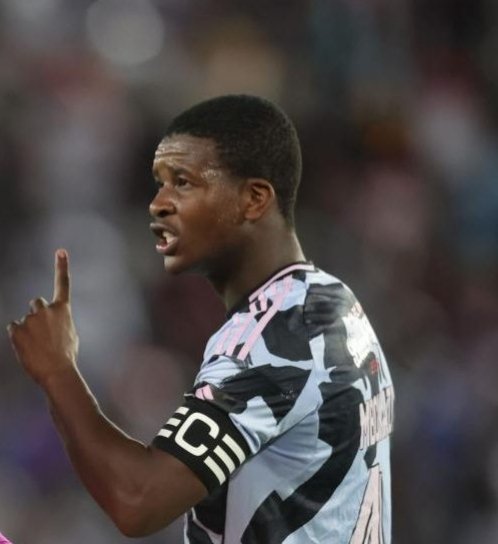 You only had 1 job to do but...