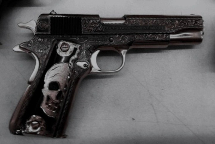 v4mp 𖤐 tweet media