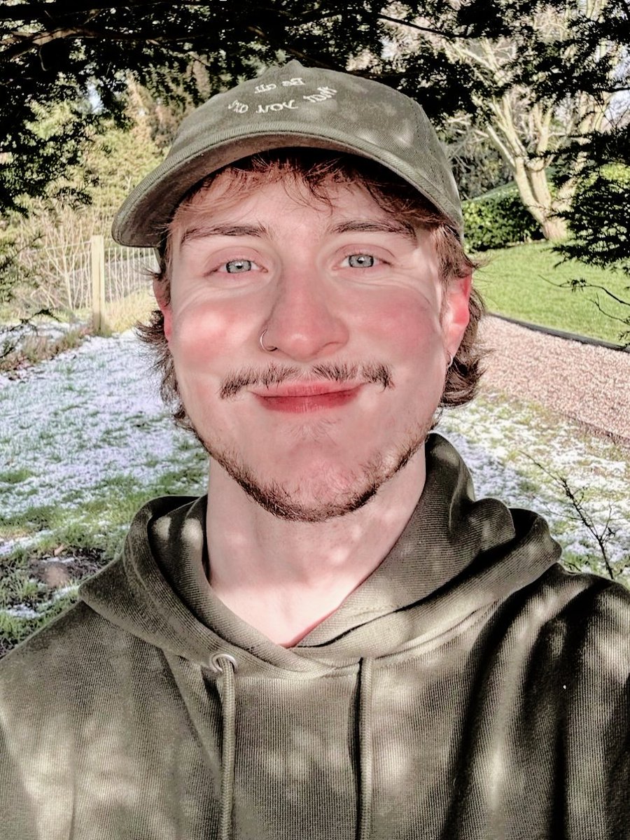 ᅠᅠ𝙻ᴼ꯭ᵁ𝙸𝚂ᅠᅠ tweet media