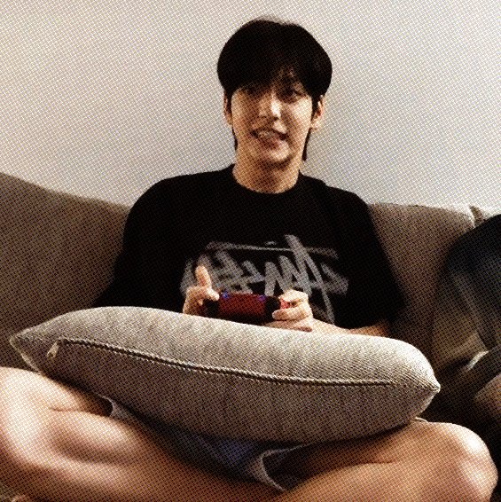 𝘉𝘪𝘯𝘯𝘪𝘦 ݁ ˖Ი𐑼⋆ tweet media