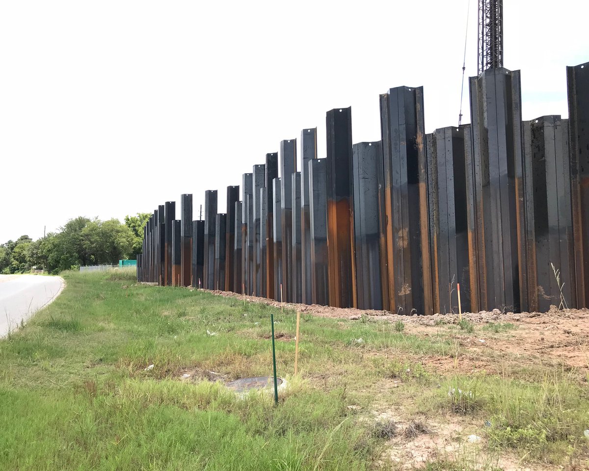 DENSOtweets's tweet image. A Harris County, TX flood control project used Protal 600™ Coal Tar Epoxy to protect new steel sheet piles from #Corrosion in a waterway. The high-build, single coat system provided strong adhesion and abrasion resistance to extend wall service life. bit.ly/40lEY3q