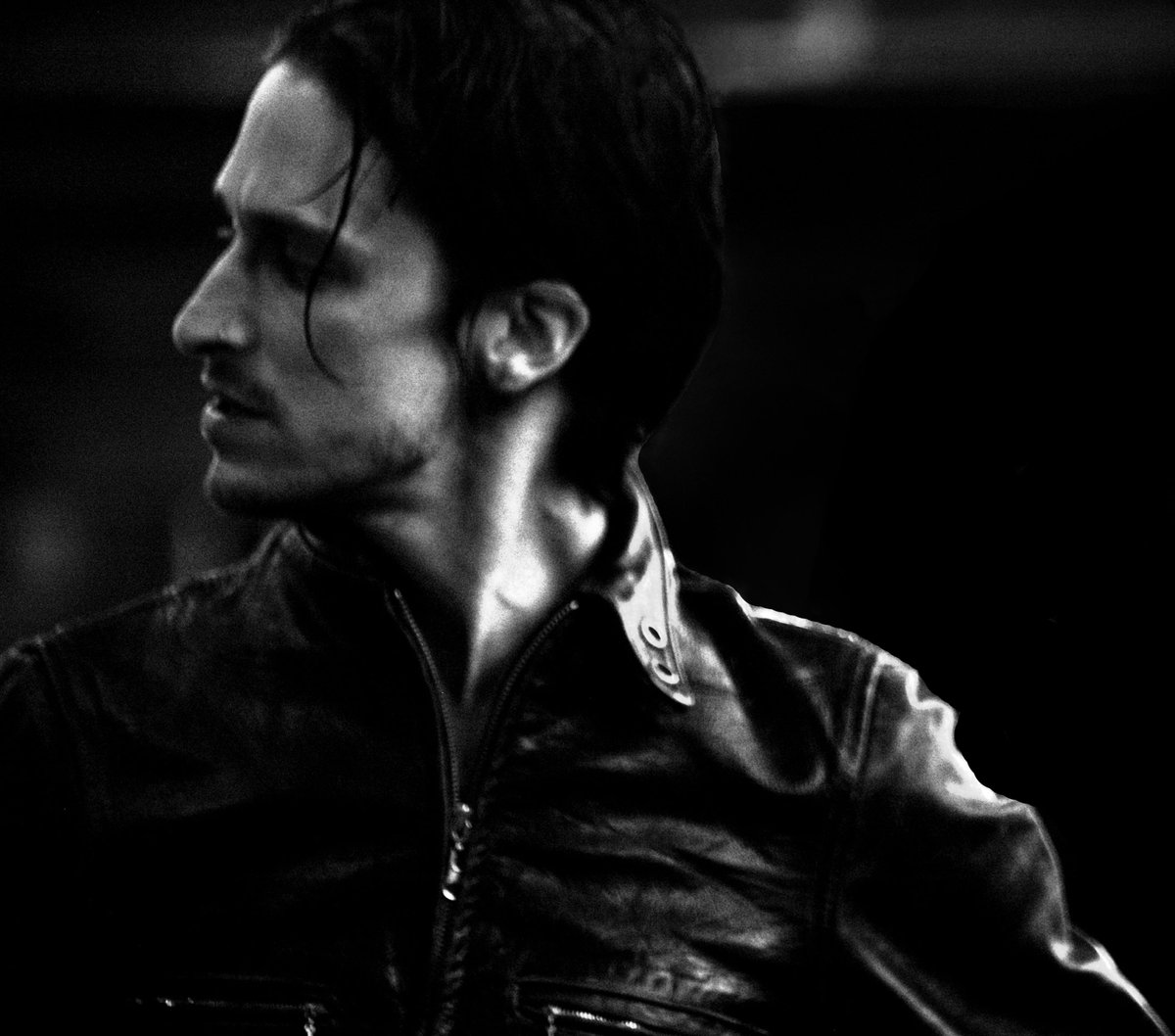 Scottlipps's tweet photo. Jimmy Gnecco (Ours) on Fame, Failure &amp; the Truth About Record Deals https://t.co/AAmiK4Lhfm via @YouTube @OursMusic @JimmyGneccoNews https://t.co/ddhoW7f8vt