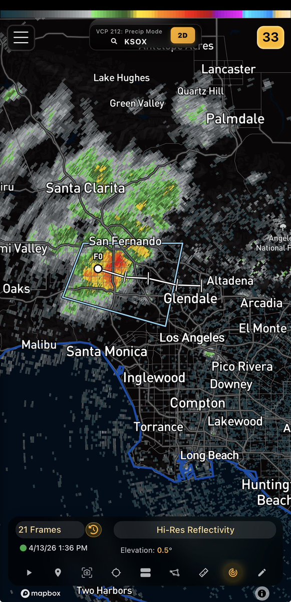 OC_Scanner's tweet image. Strong thunderstorm moving through the Valley right now 

Gusty winds are large hail possible 

#LosAngeles / #California 

@realwxforecast