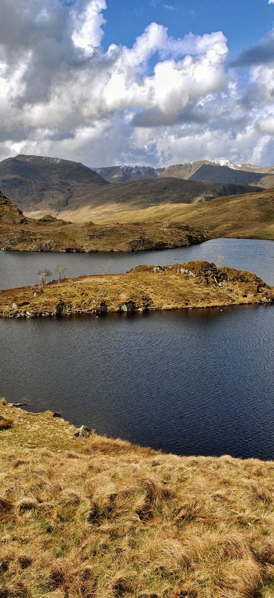 lonna10's tweet photo. @andrewswalks Angle tarn today https://t.co/PGENmYSfZg