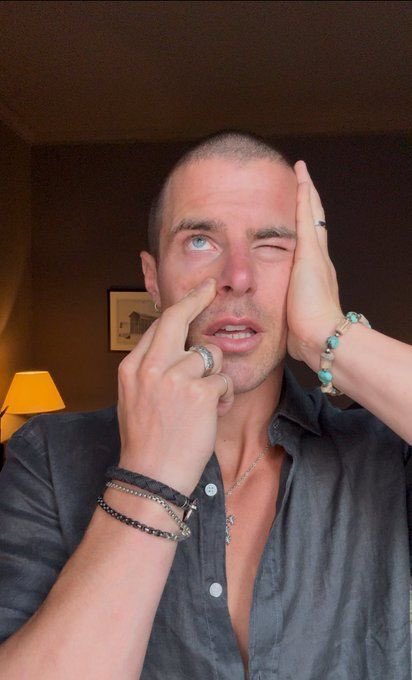 مبارك ال مبارك tweet media