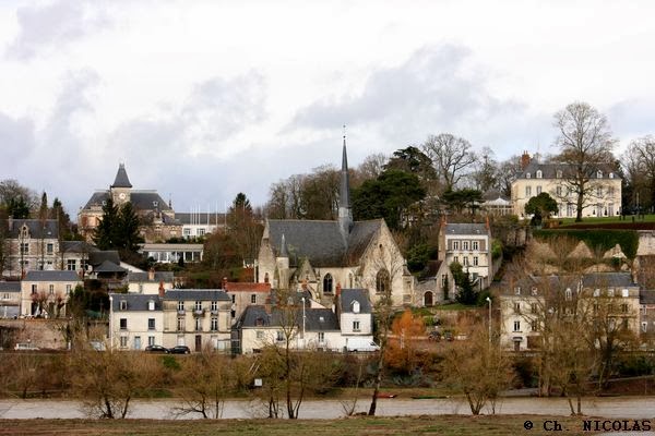 F_Desouche's tweet image. Saint-Cyr-sur-Loire (37) : un dirigeant immobilier visé par un cambriolage à son domicile, son fils mineur agressé. Un butin estimé à près de 50 000 euros

 fdesouche.com/2026/04/13/sai…