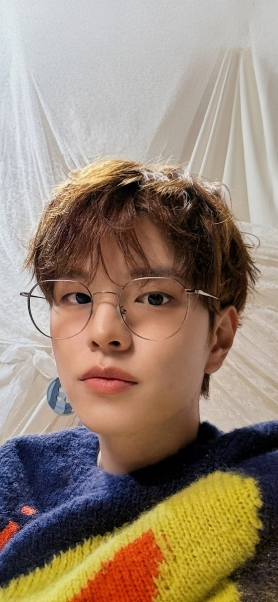 asilentarts's tweet photo. ੯‧̀͡⬮HD, HQ Wallpaper/ Lockscreen 
#StrayKids #Seungmin https://t.co/bOWtIc9g0R