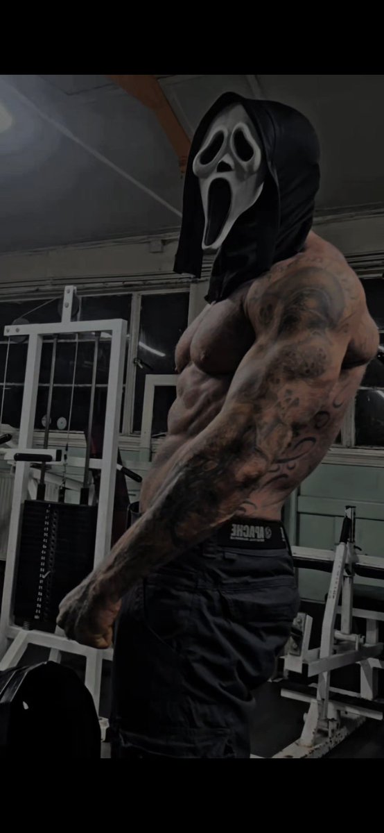 Zade_masked's tweet image. Wanna train with me? 😉

#ghostface #abs #tattoos #inked #maskedmen #booktok