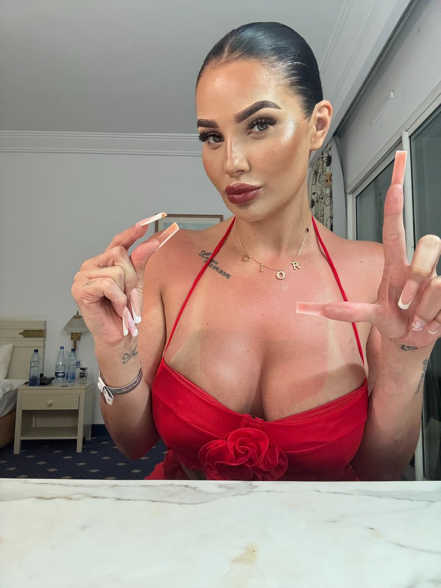 Goddess Henny Diamonds BACK UP⚠️ tweet media