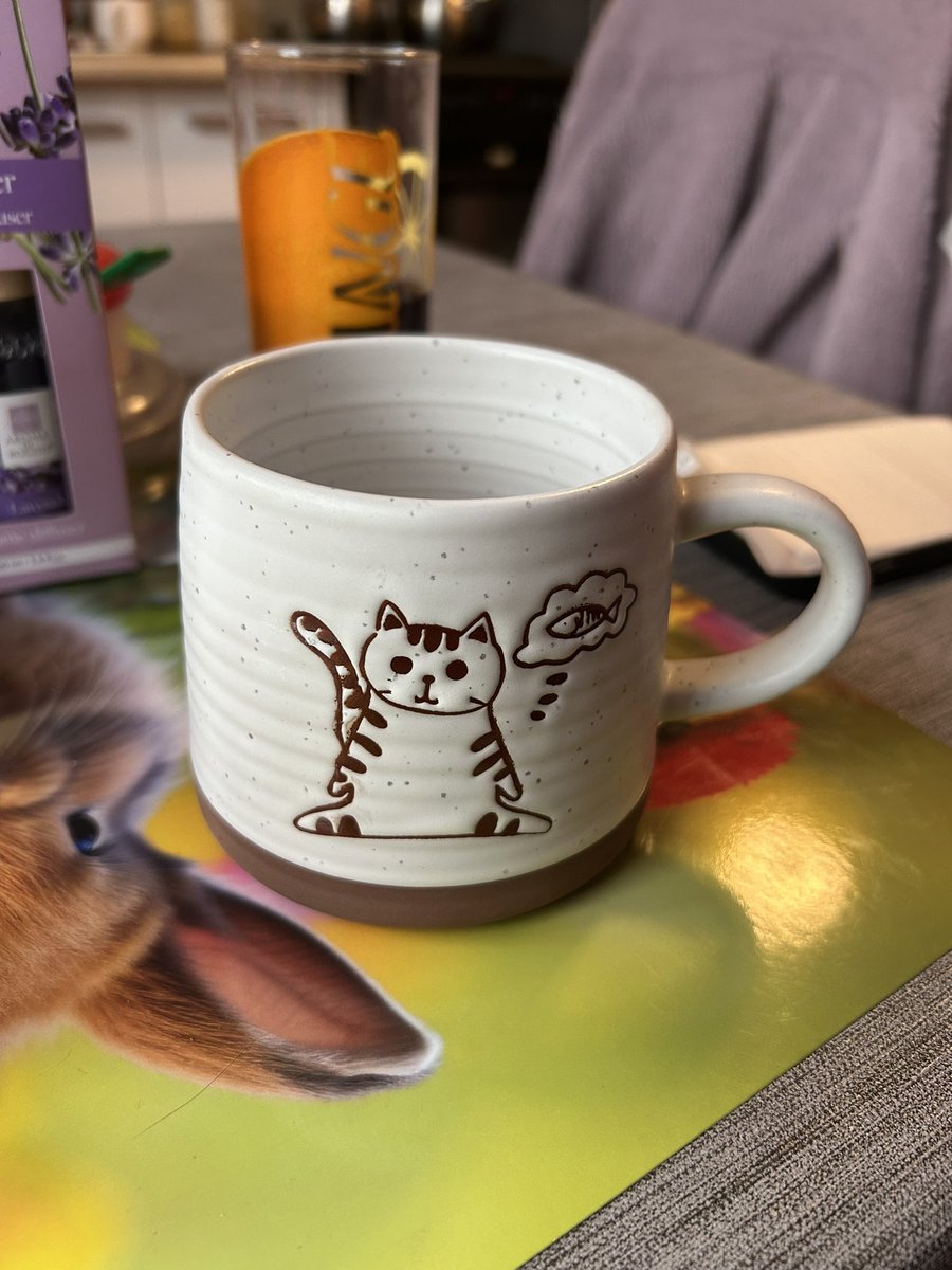 Taki piękny kubek dostałam na urodzinki