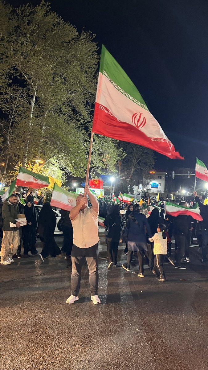 M_gorji2's tweet photo. همین الان میدون تجریش!
#ایران https://t.co/vHZzqMVMAB