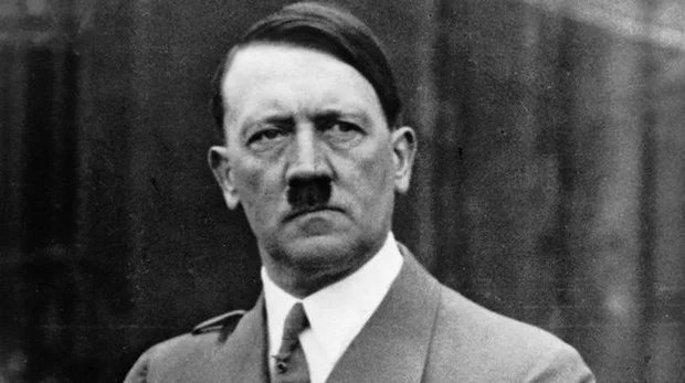 ElEgdv's tweet photo. No hay día que no lo tenga presente.

Se vienen tiempos difíciles donde tener valores y fuerzas para defender lo nuestro, será fundamental.

Hitler nos demostró acertar en todo. https://t.co/2AAVTPWb82