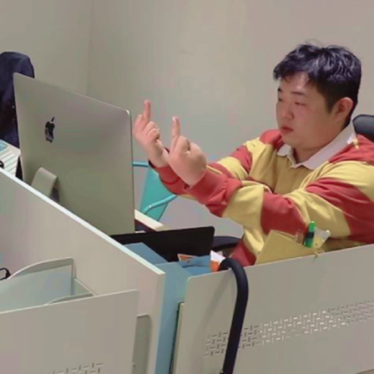 Why can’t I add my mooties to a list??? I keep trying and I can’t no matter what I do, I’m gonna scream